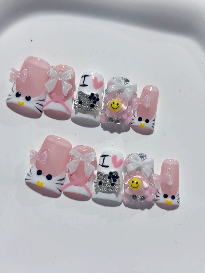 Kurze Press on nails