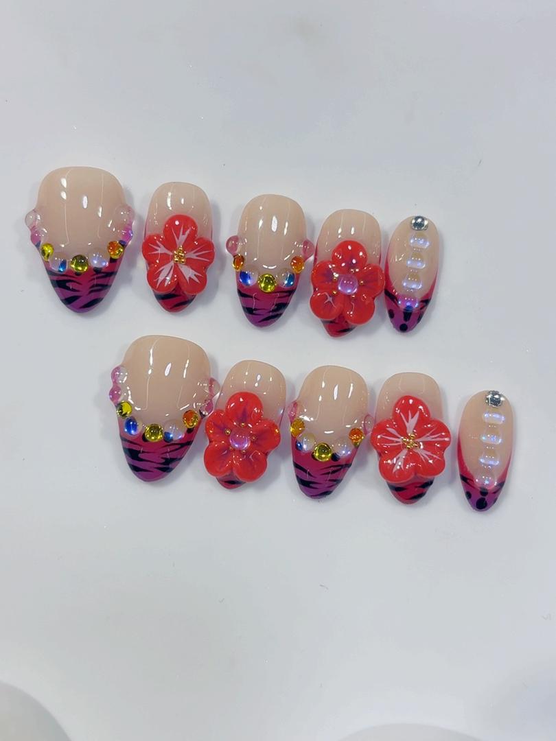 Kurze Press on nails