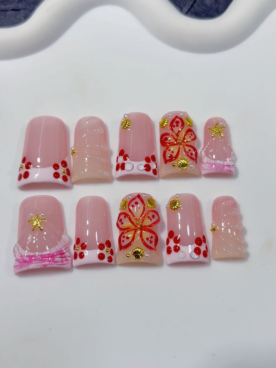 Kurze Press on nails