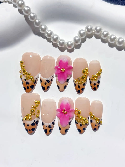 Leopard Luxe Press-On Nägel Mandelform mittellang, Leo-Look in Nude, Rosa und Braun