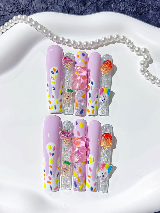 Ice Cream Party Press-On Nägel Ballerina lang, Lila-Weiß mit Eiscreme- und Lollipop-Charms