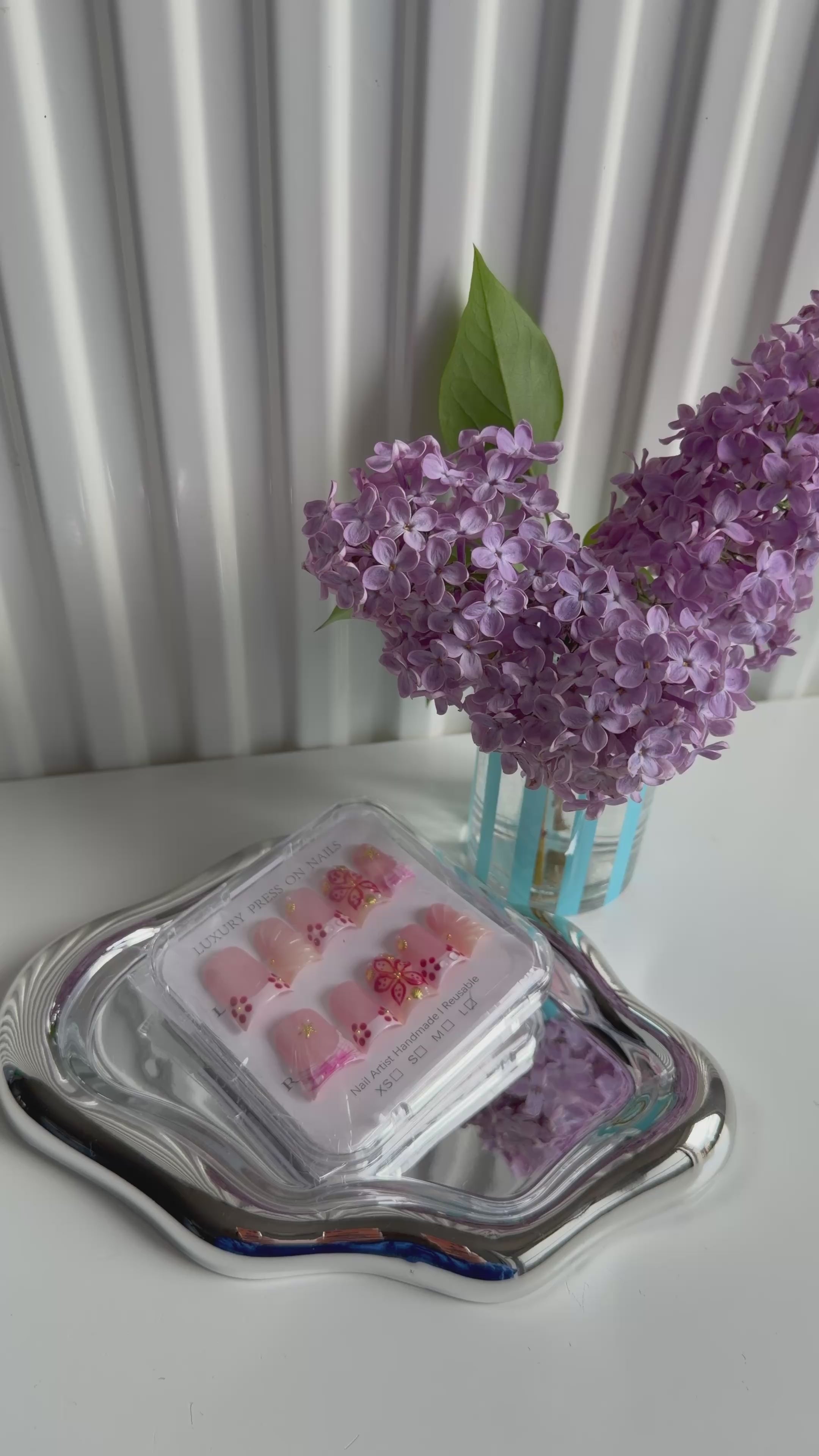 Kurze Press on nails
